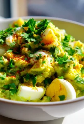 Köstliche Keto Avocado Eiersalat Bowl – Dein schnelles Low-Carb Gericht