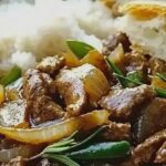 Rindfleisch mit Zwiebeln Pfanne schnell und einfach zubereiten